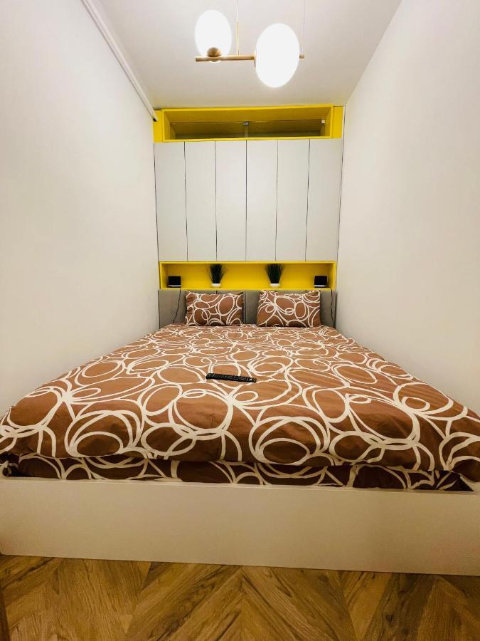 Nivas Apartments-Palace Of Culture ياش المظهر الخارجي الصورة